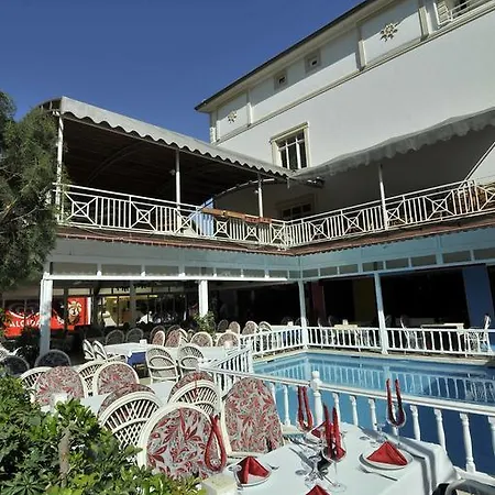 Sun Kiss Hotell 2*