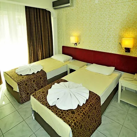 Sun Kiss Hotell 2*