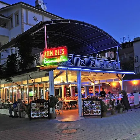 Ξενοδοχείο Sun Kiss